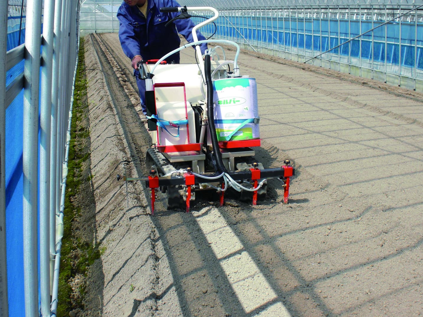 土壌消毒機