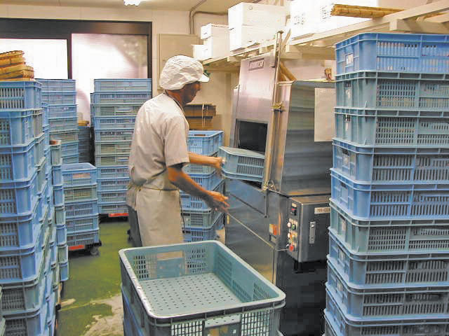 容器・器具洗浄機