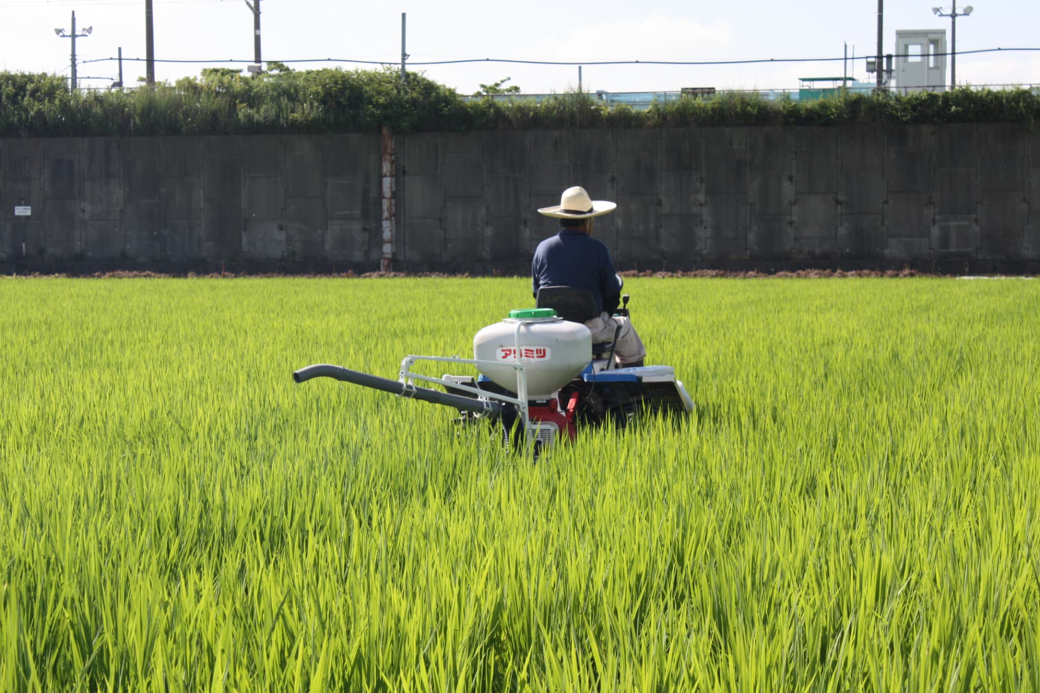 動力散布機